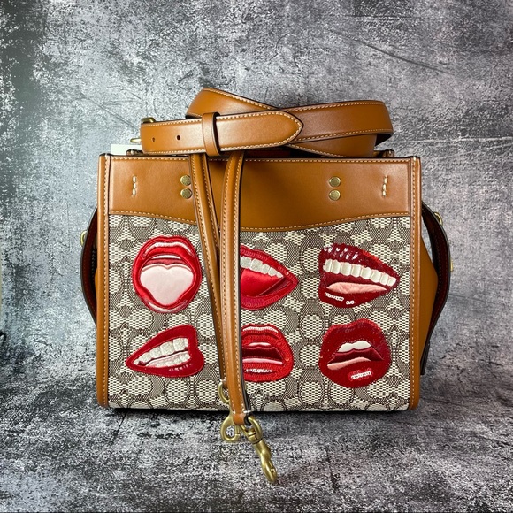♥ Coach X Tom Wesselmann Lips Rogue 25 in Signature Textile Jacquard ♥ NWT - Picture 3 of 12